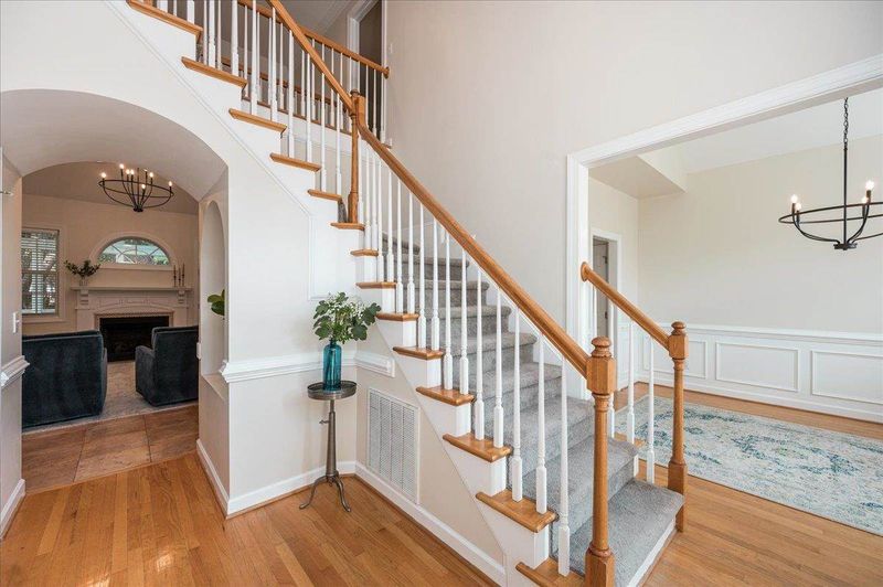 202 Caraway Ln, Cary, NC 27519