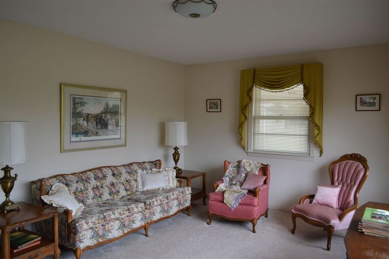 202 Carolyn Dr, Benson, NC 27504