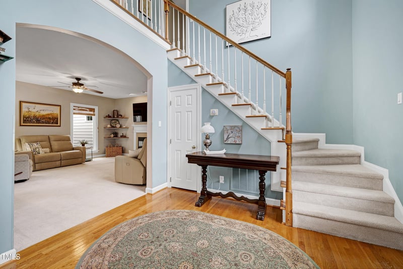 202 Coltsgate Dr, Cary, NC 27518