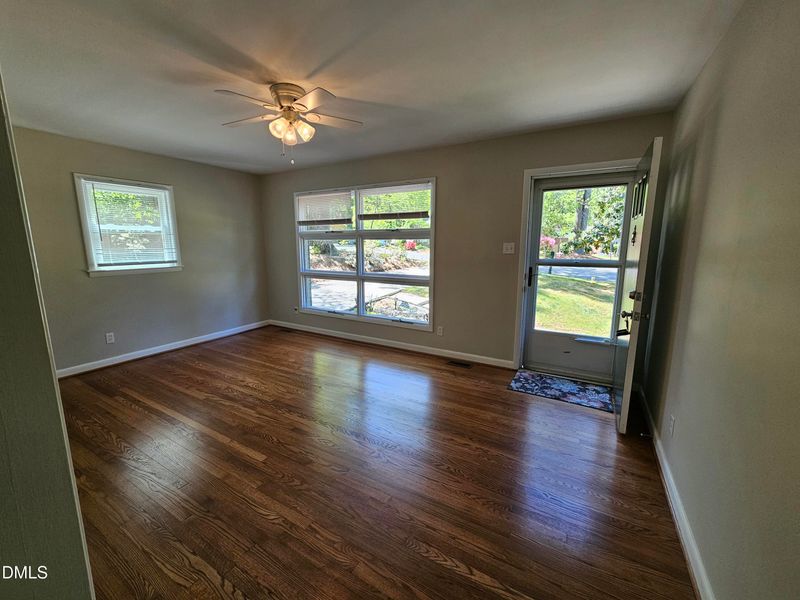 202 Crest Rd, Cary, NC 27513