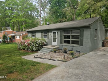 202 Crest Rd, Cary, NC 27513