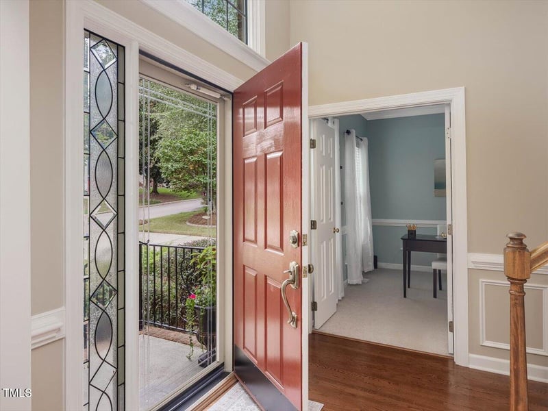 202 Danton Dr, Cary, NC 27518