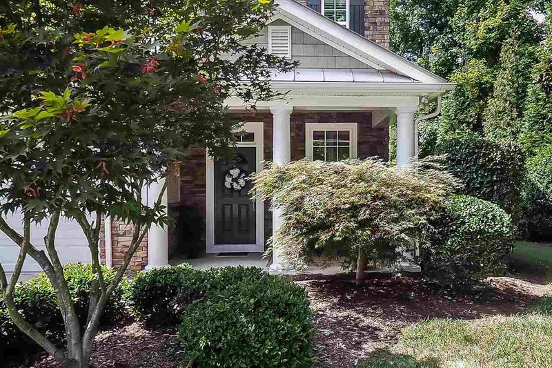 202 Darbytown Pl, Cary, NC 27513