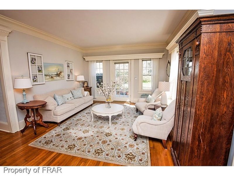 202 Devane St, Fayetteville, NC 28305