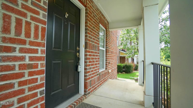 202 Dove Cottage Ln, Cary, NC 27519