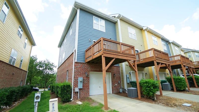 202 Dove Cottage Ln, Cary, NC 27519