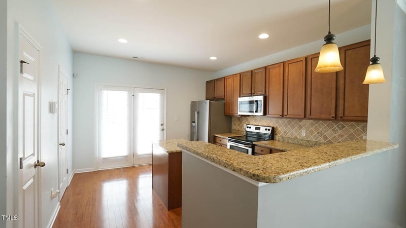 202 Dove Cottage Ln, Cary, NC 27519