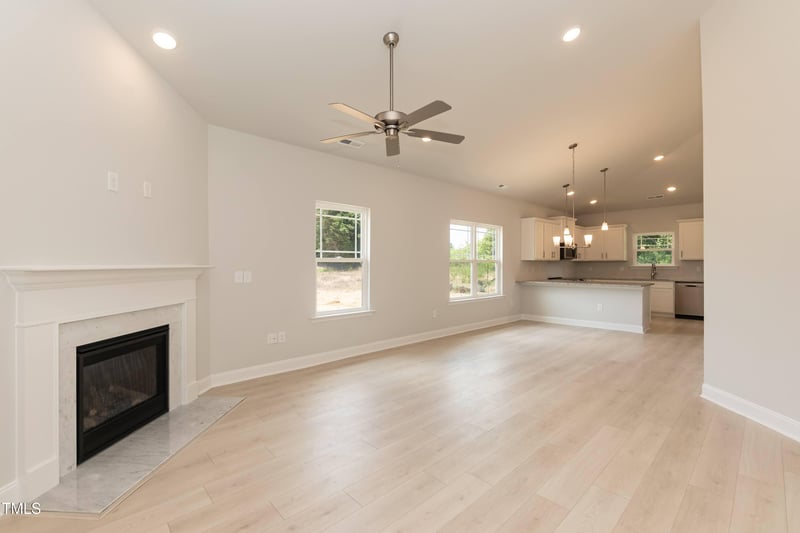 202 Drayton Hall Ln, Sanford, NC 27330