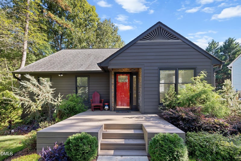 202 Elderberry Dr, Chapel Hill, NC 27517