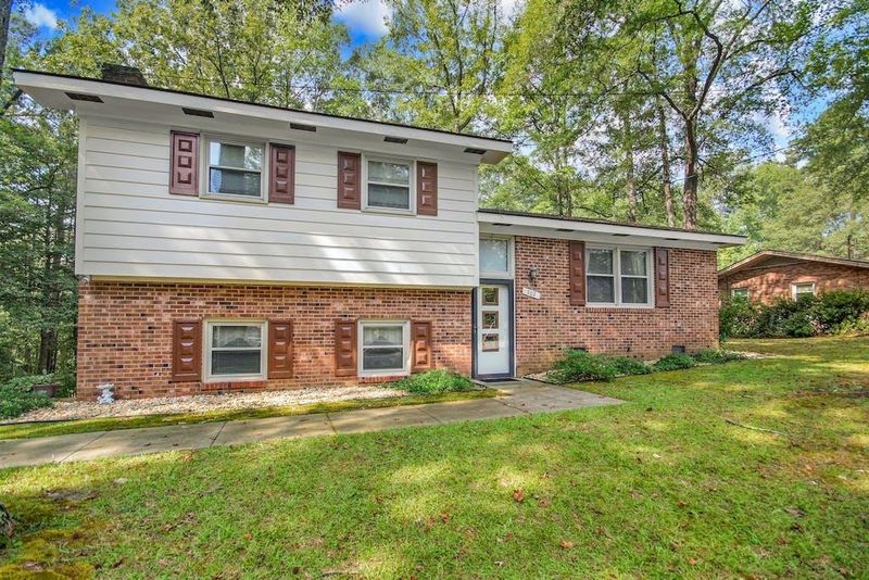 202 Elm Dr, Smithfield, NC 27577