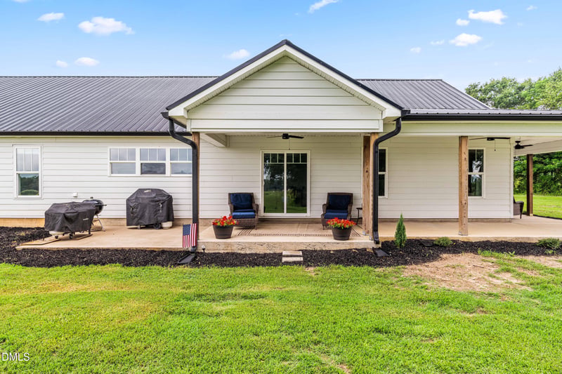 202 Grays Ln, Angier, NC 27501