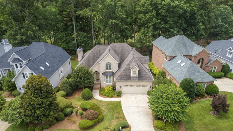 202 Greensview Dr, Cary, NC 27518