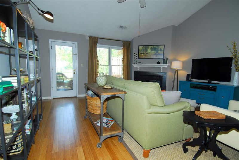 202 Hanover Pl, Cary, NC 27511