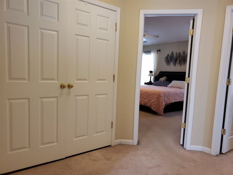202 Hidden Springs Dr, Durham, NC 27703