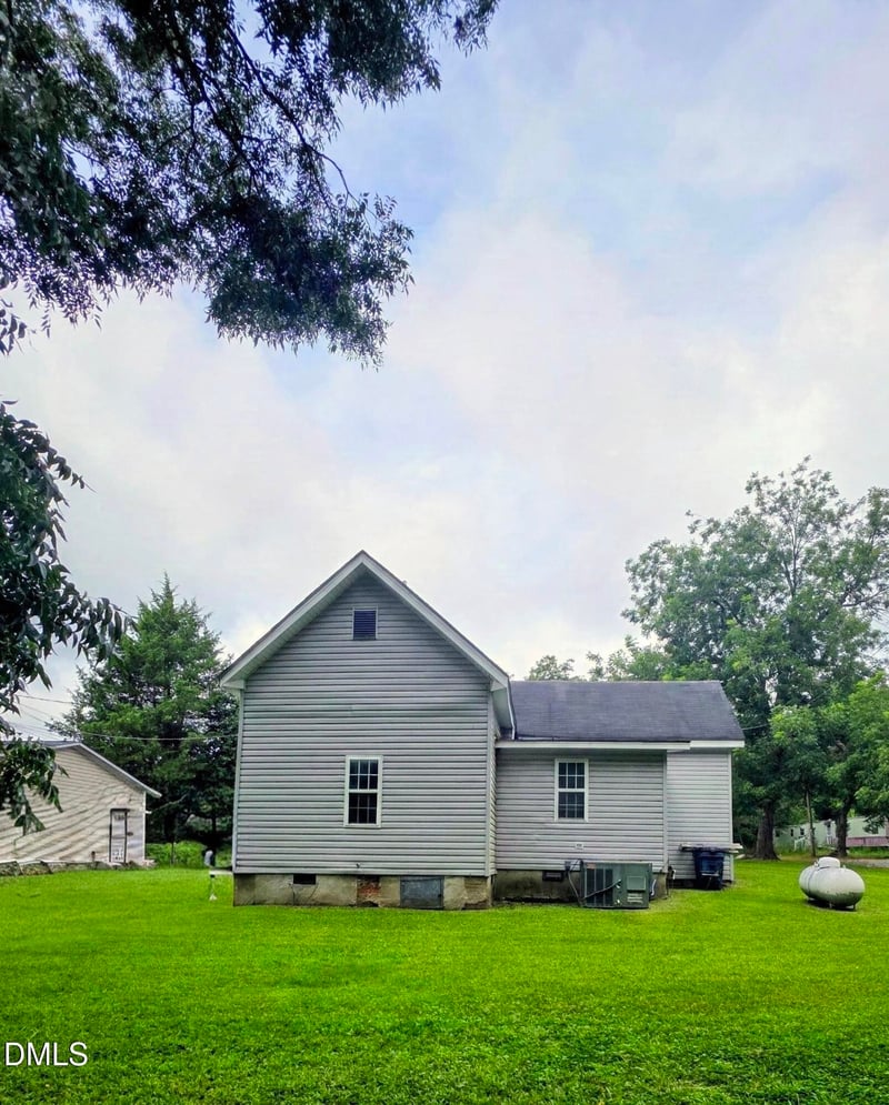 202 Hill St, Smithfield, NC 27577