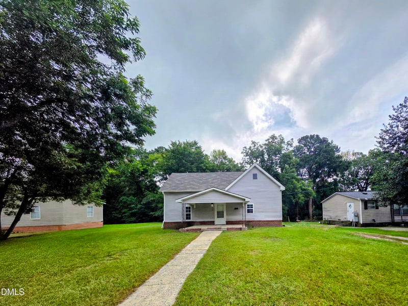 202 Hill St, Smithfield, NC 27577