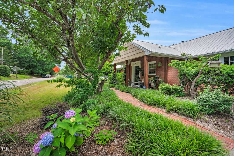 202 Hilltop Ave, Garner, NC 27529