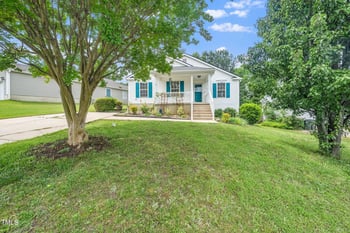 202 Homestead Park Dr, Apex, NC 27502