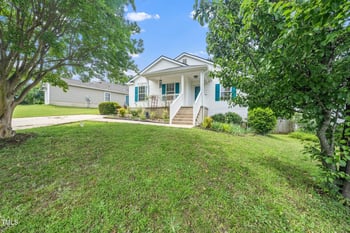 202 Homestead Park Dr, Apex, NC 27502