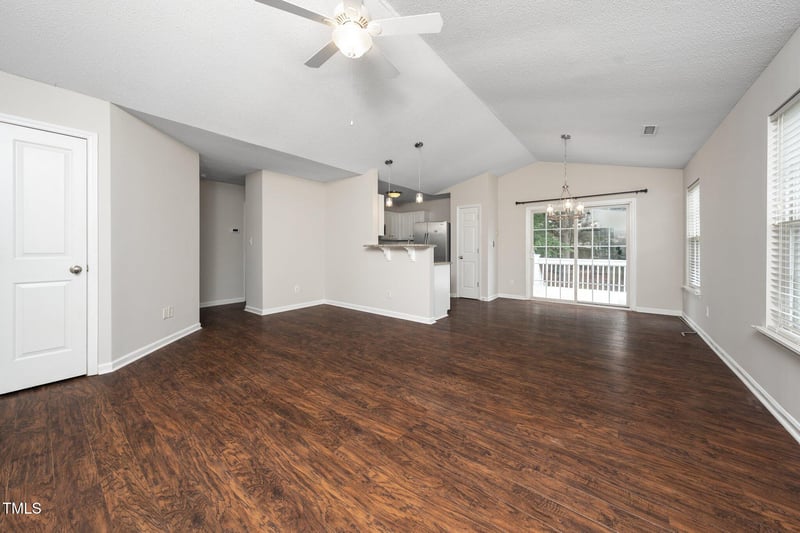 202 Homestead Park Dr, Apex, NC 27502