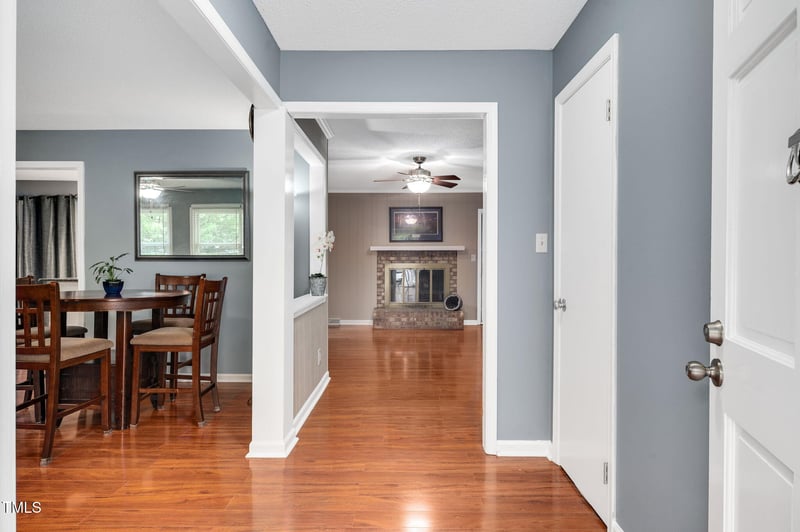 202 Howland Ave, Cary, NC 27513