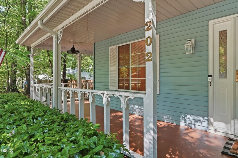 202 Indigo Dr, Cary, NC 27513