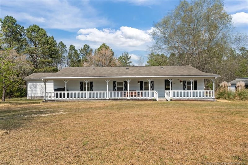 202 Katherine Dr, Sanford, NC 27332