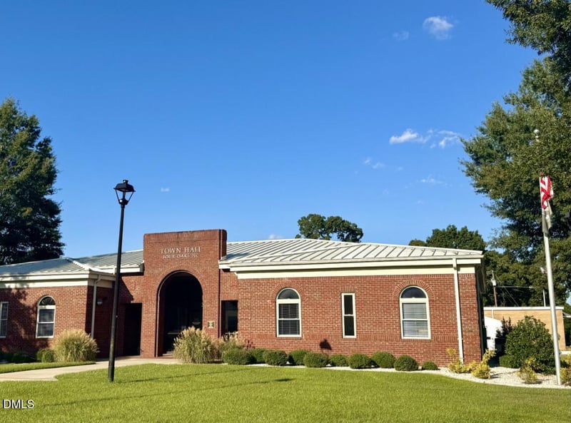 202 King Tucks Way, Four Oaks, NC 27524
