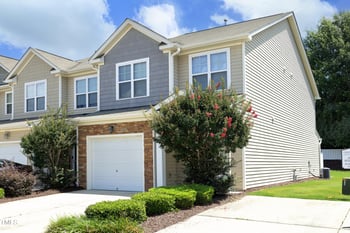 202 Leighann Ridge Ln, Rolesville, NC 27571