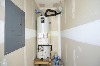 202 Leighann Ridge Ln, Rolesville, NC 27571