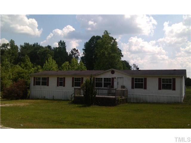 202 Leslie Rd, Sanford, NC 27330