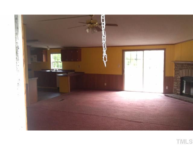202 Leslie Rd, Sanford, NC 27330
