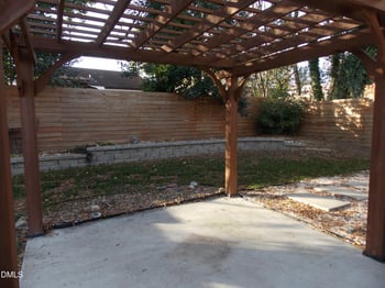 202 Lincoln Ct, Raleigh, NC 27610