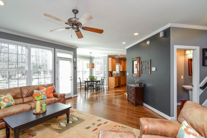 202 Lyndenbury Dr, Apex, NC 27502