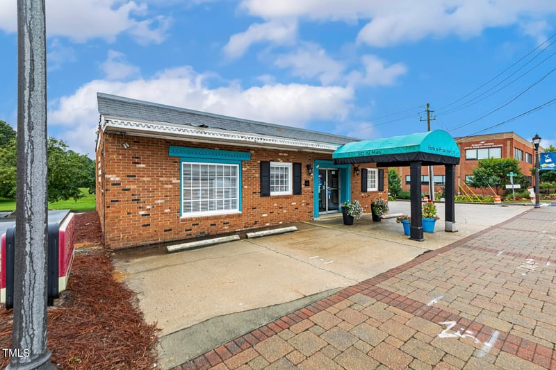 202 Main St, Fuquay Varina, NC 27526