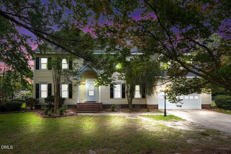 202 N Marion Dr, Goldsboro, NC 27534