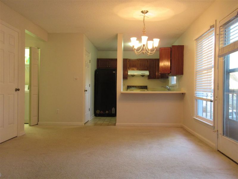 202 Mcgregor Dr #202, Chapel Hill, NC 27514