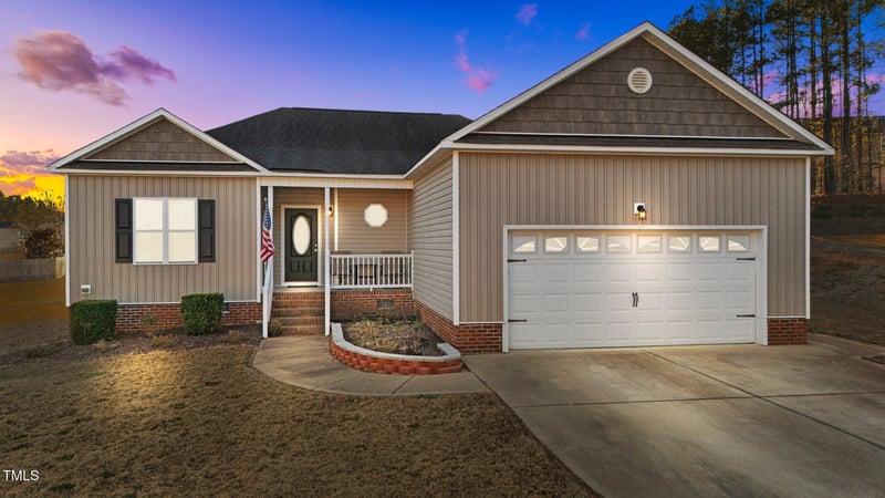 202 Meadow Loop Dr, Clayton, NC 27527