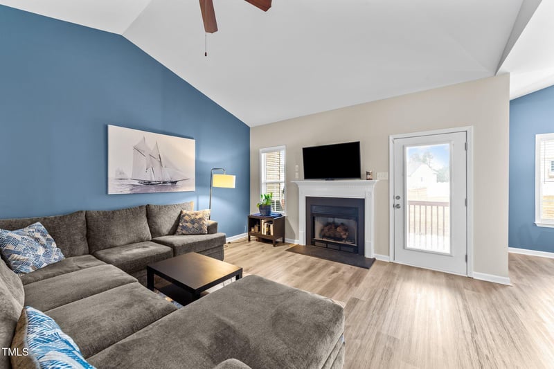 202 Meadow Loop Dr, Clayton, NC 27527