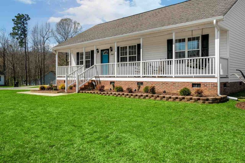 202 Melanie Ct, Clayton, NC 27520