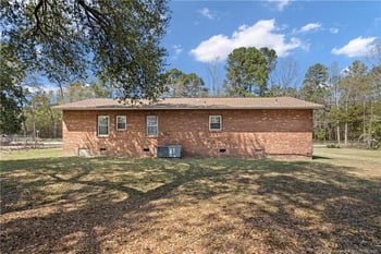 202 Mercer St, Red Springs, NC 28384