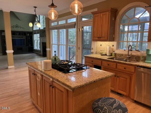 202 Montford Hall Ct, Cary, NC 27519