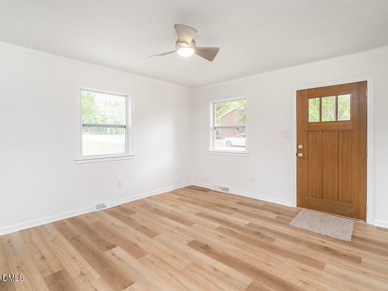 202 North St, Mebane, NC 27302
