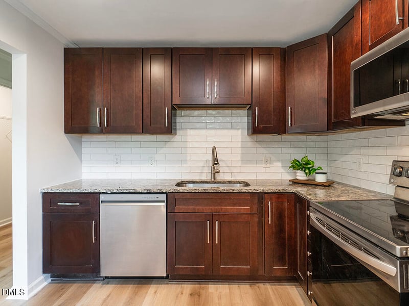 202 North St, Mebane, NC 27302