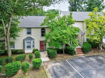 202 Oak Hollow Ct, Raleigh, NC 27613