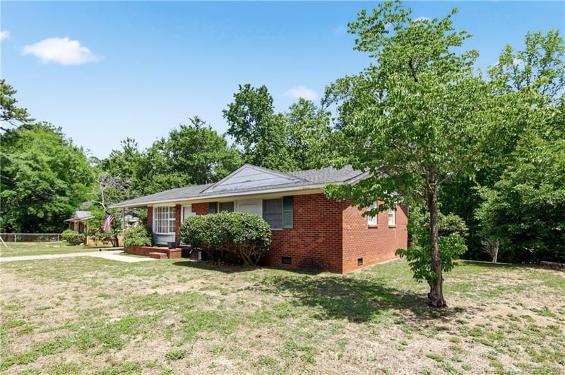 202 Onie Ct, Fayetteville, NC 28314