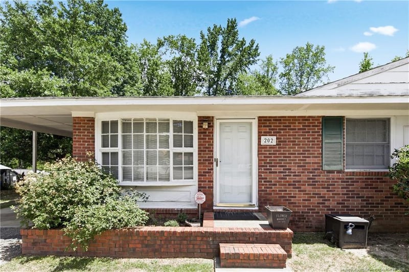 202 Onie Ct, Fayetteville, NC 28314