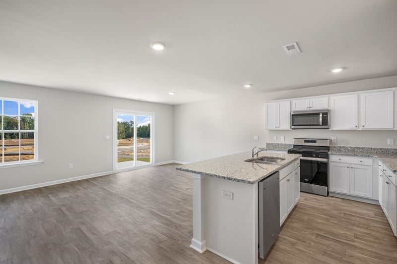 202 Palm Dr, Sanford, NC 27332