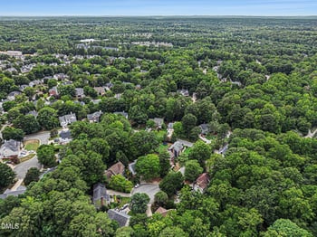 202 Park Valley Ln, Cary, NC 27519