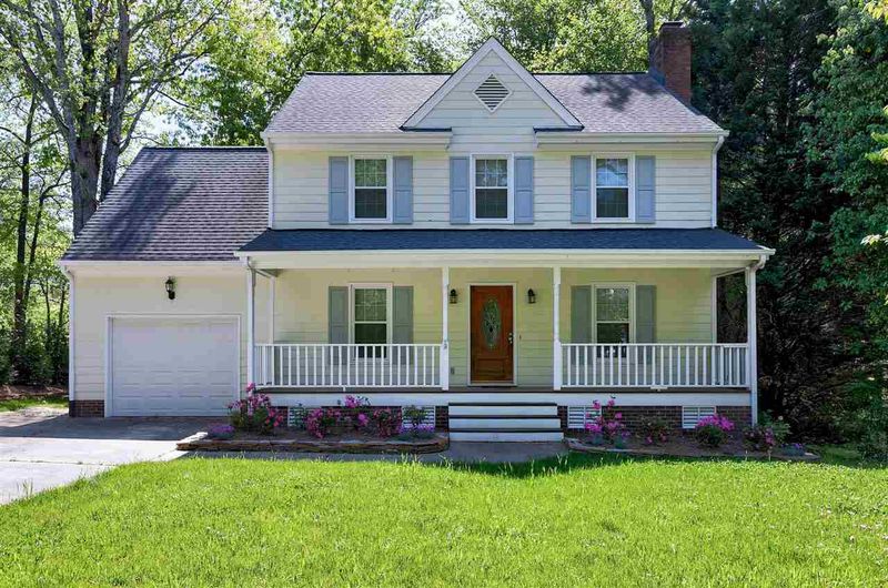 202 Parkcanyon Ln, Cary, NC 27519